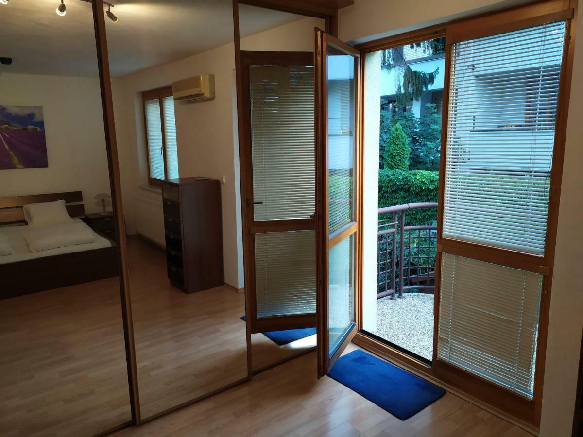 Kate & Jenny - Two-Level Apartment In The Old Town 布拉迪斯拉发 外观 照片